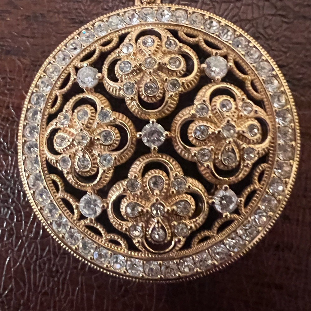 Elegant Gold and Silver Women's Pendant